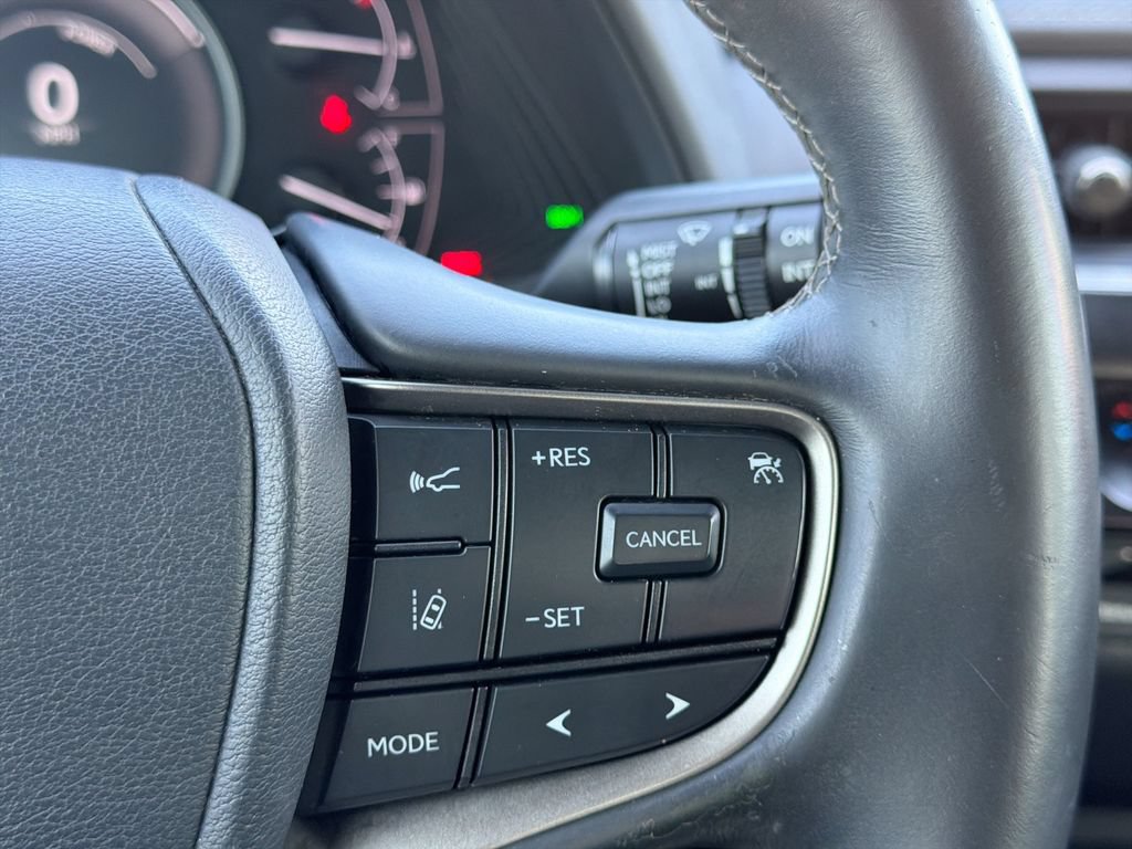 Used 2021 Lexus UX 250h w/ Accessory Package (Z2) AWD/4WD image 27