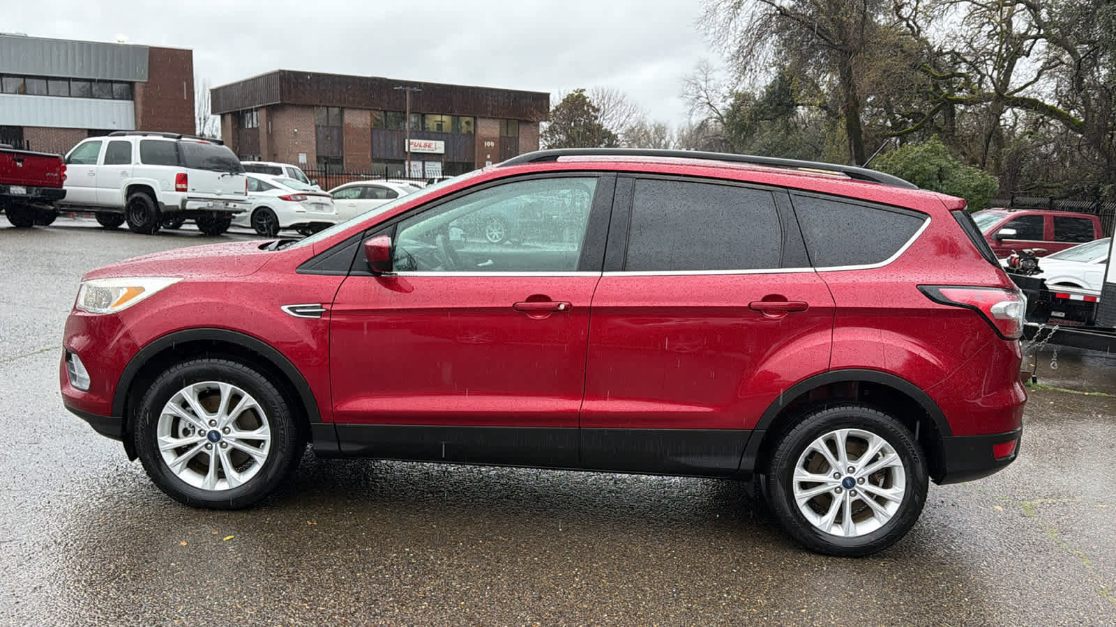 Used 2018 Ford Escape SE w/ SE Sync 3 Package image 8