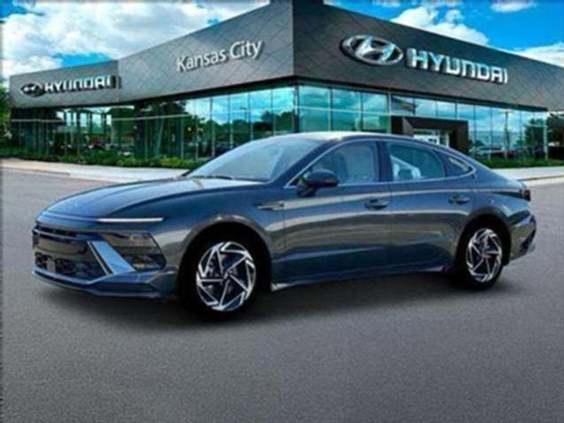 New 2025 Hyundai Sonata SEL image 6