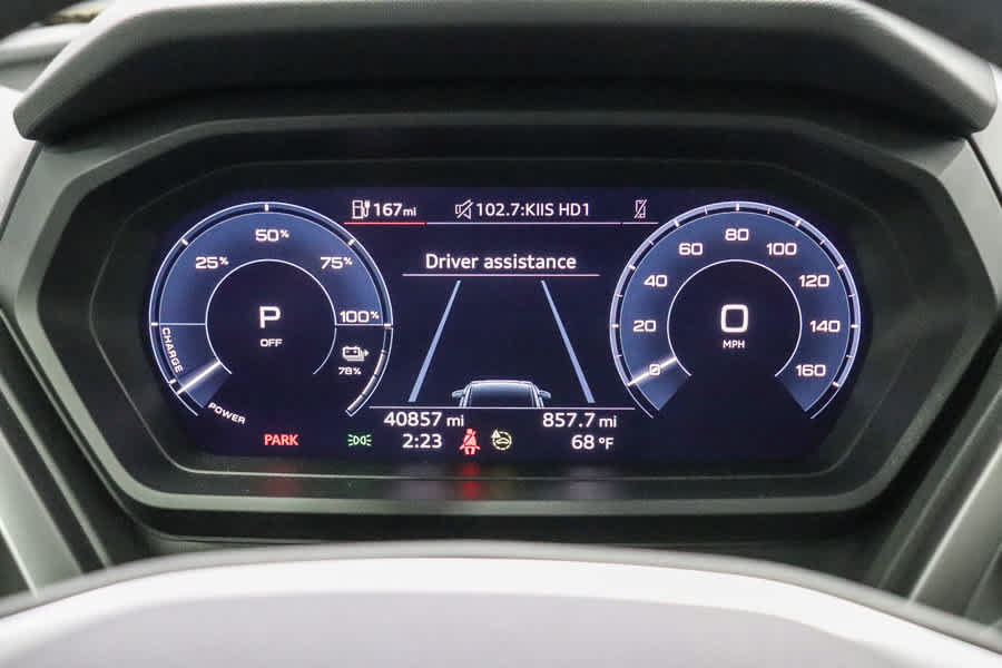 Used 2023 Audi Q4 e-tron Premium w/ Convenience Package RWD image 28