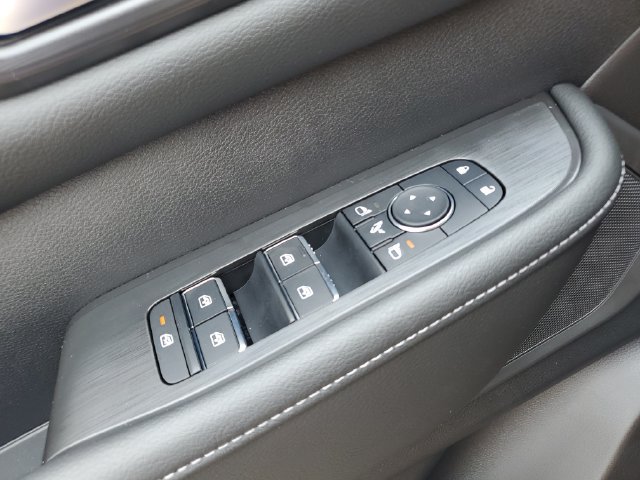 New 2026 Nissan Armada SL w/ Captain's Chari Seat Package AWD/4WD image 25