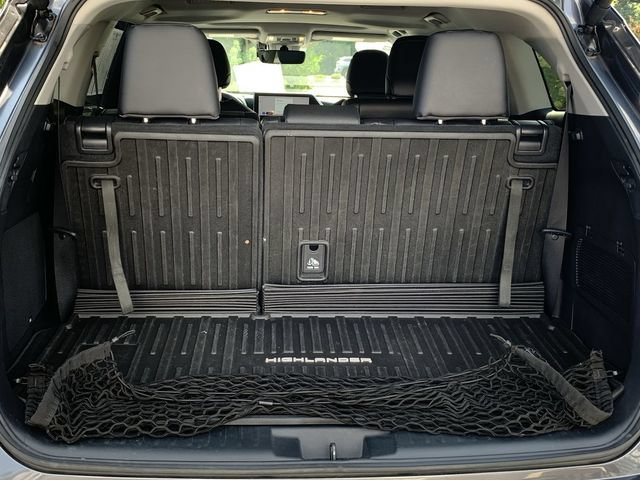 Used 2024 Toyota Highlander Limited AWD/4WD image 38