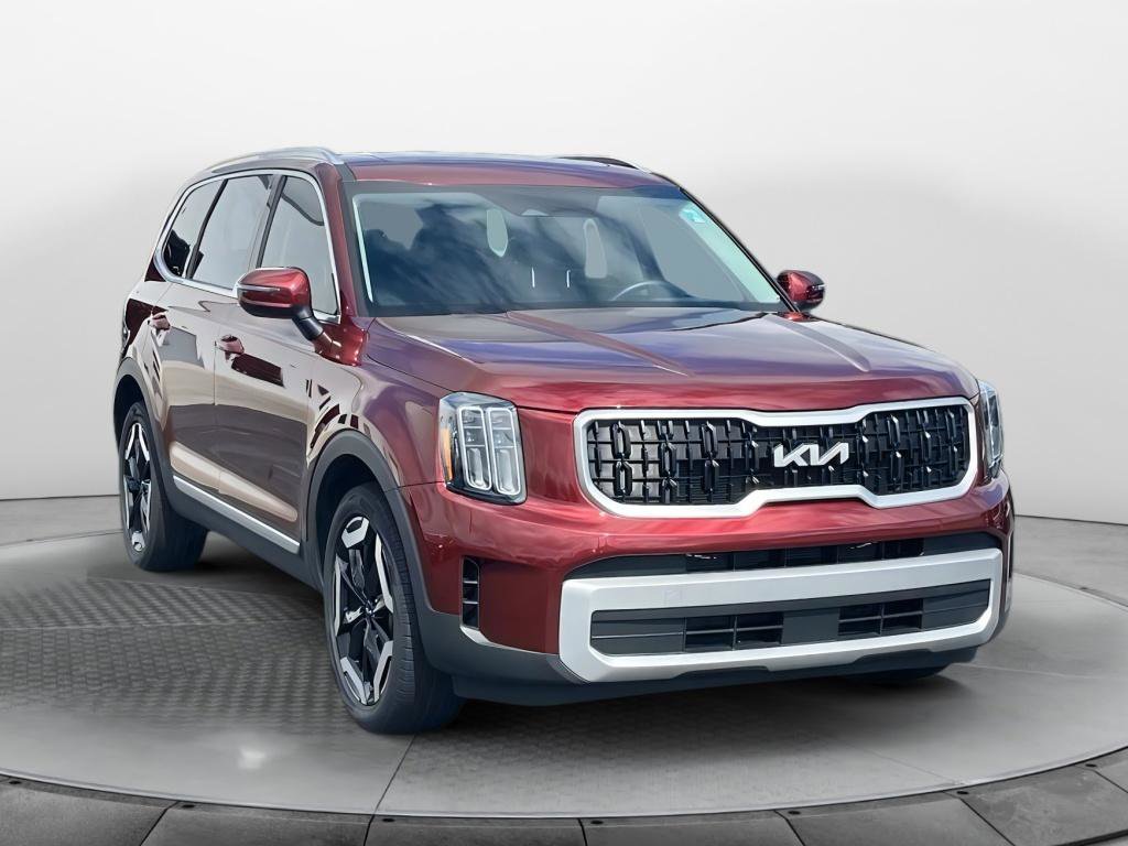 Used 2023 Kia Telluride EX w/ EX Captain's Chair Package