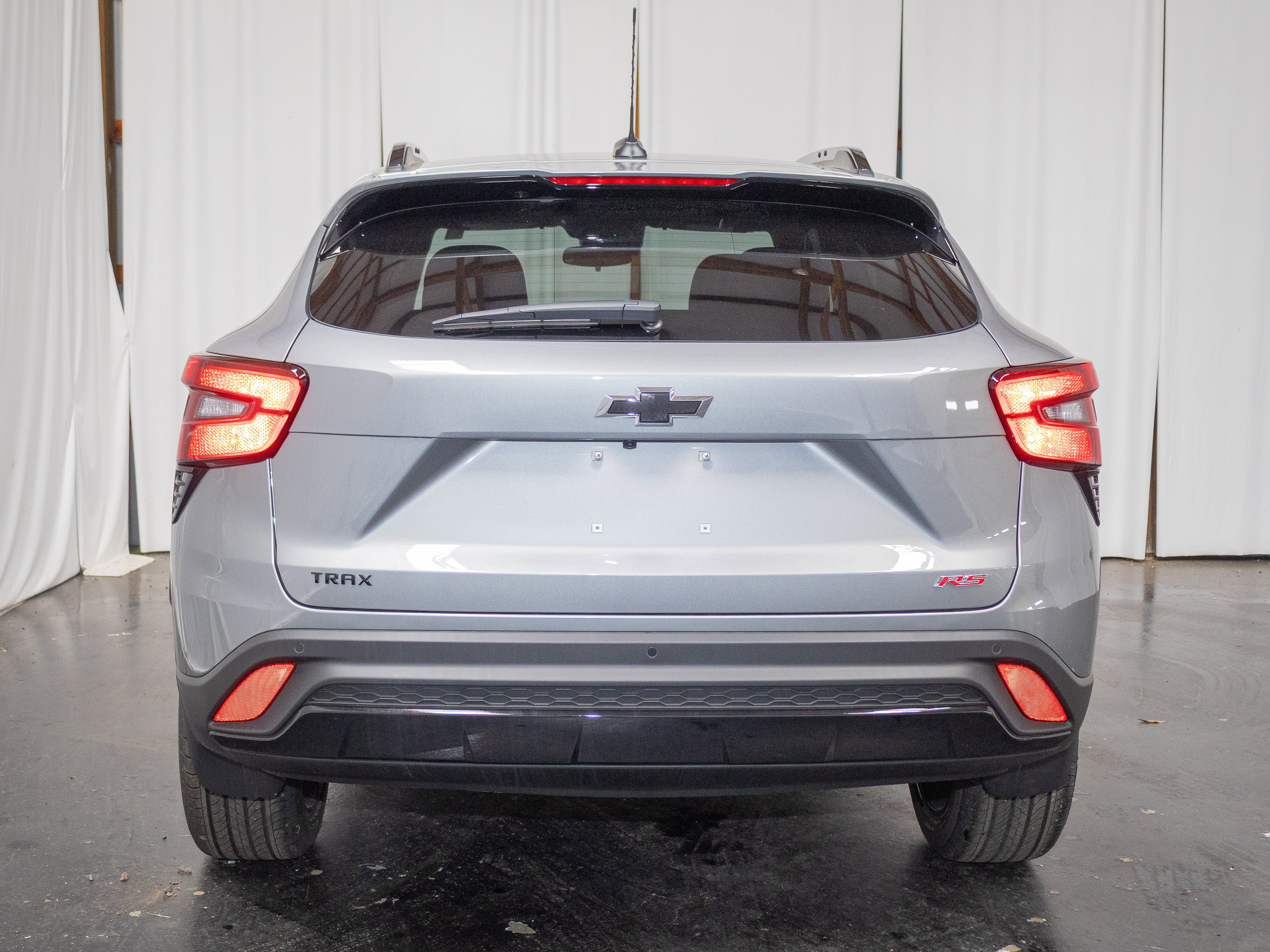 New 2026 Chevrolet Trax RS w/ Sunroof Package image 3