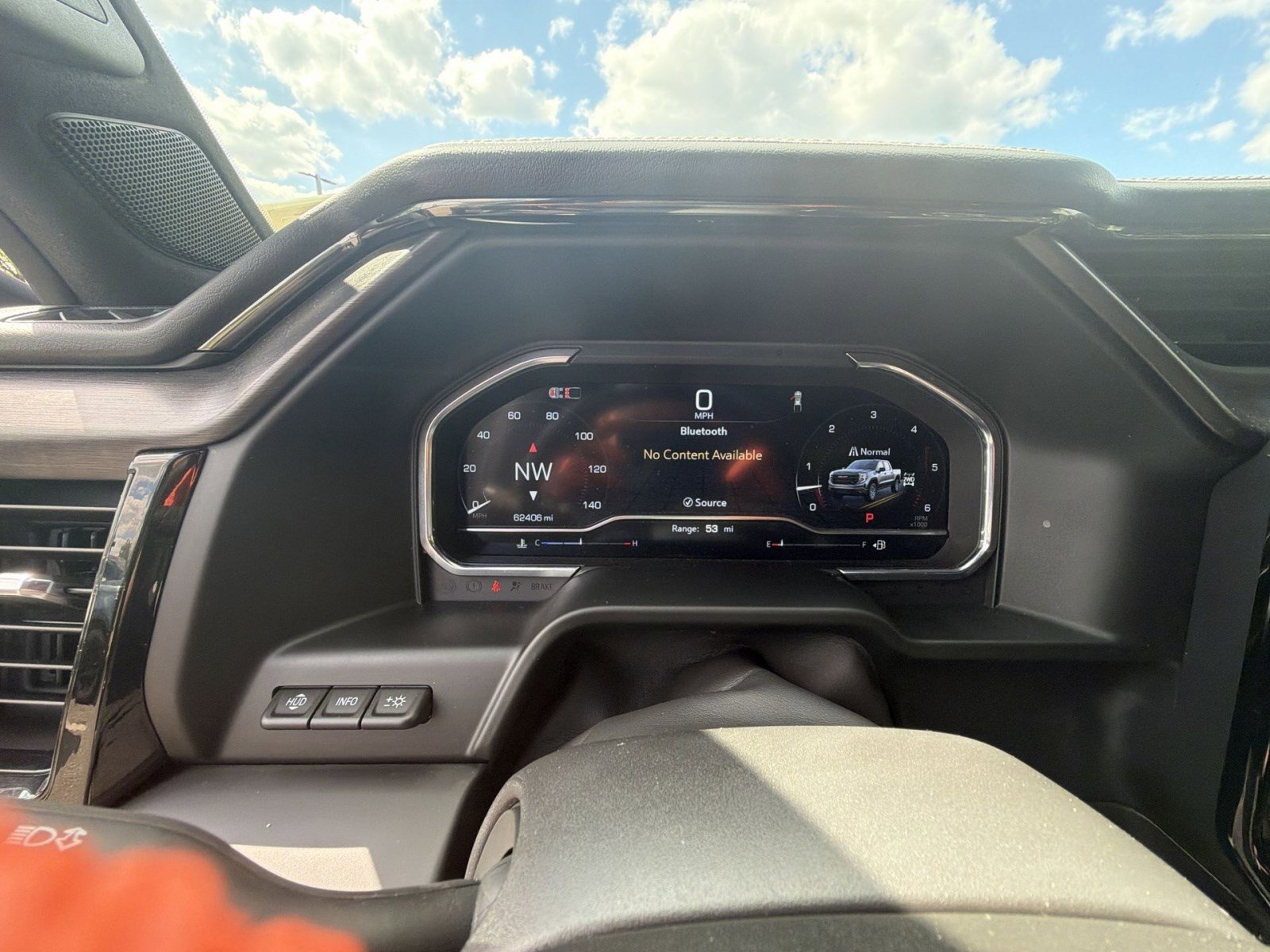 Used 2024 GMC Sierra 1500 AT4X w/ AT4X AEV Edition AWD/4WD image 17