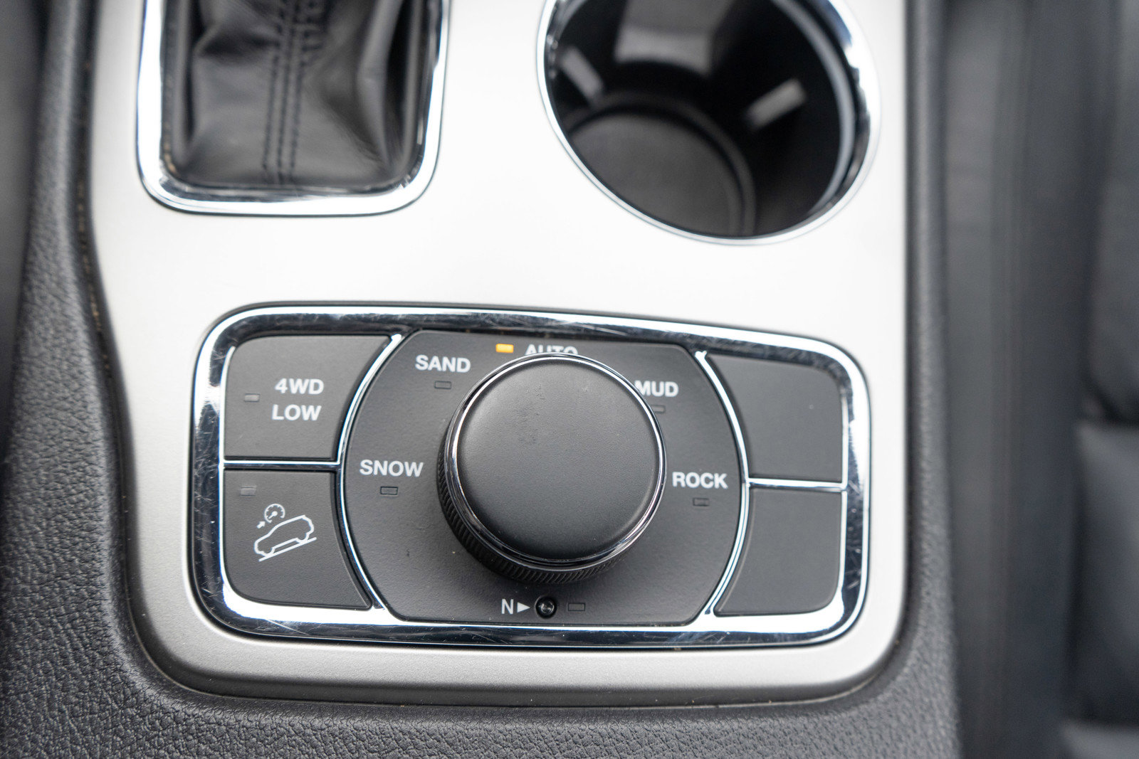 Used 2018 Jeep Grand Cherokee Limited w/ Trailer Tow Group IV image 21