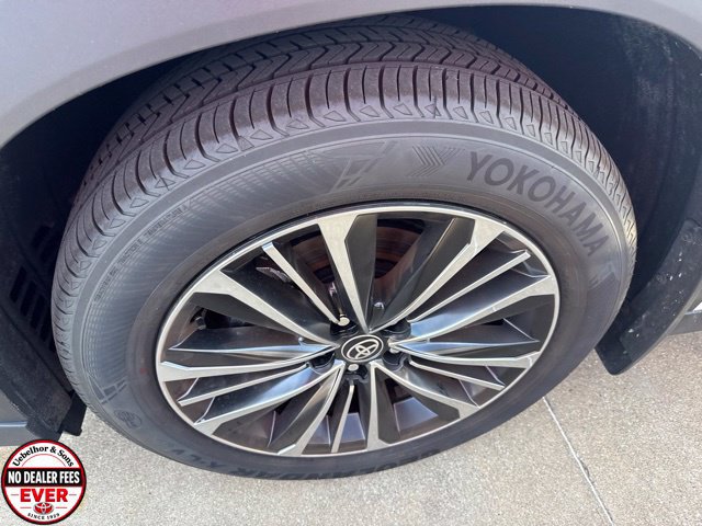 Certified 2026 Toyota Grand Highlander AWD Hybrid image 2