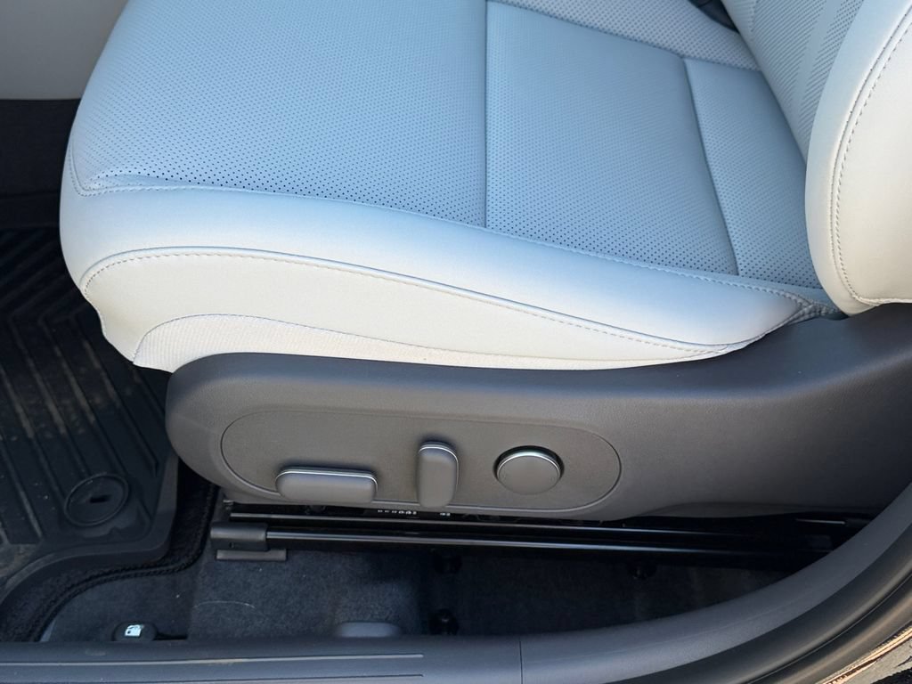 New 2026 Hyundai Kona Limited AWD/4WD image 17