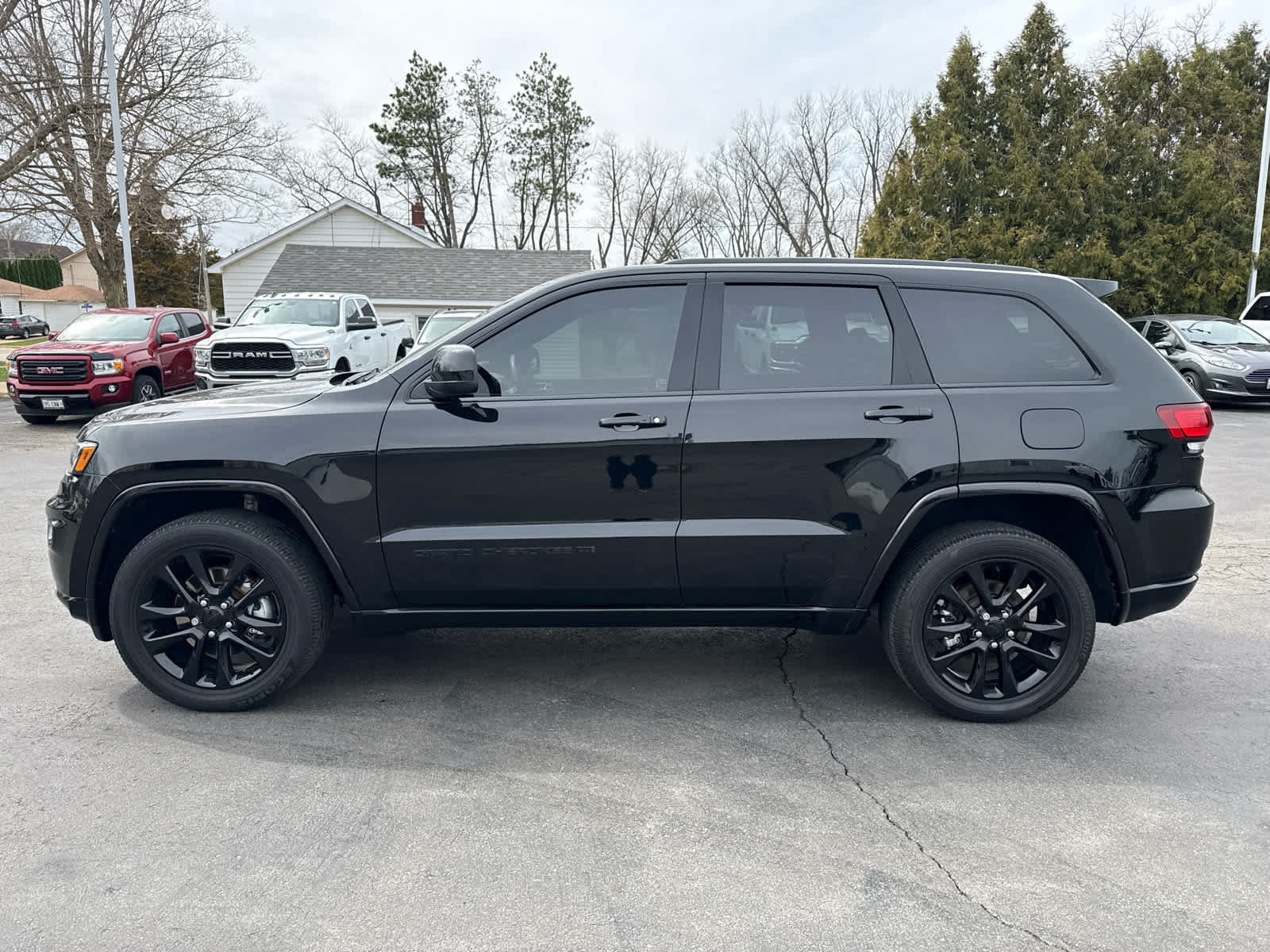 Used 2022 Jeep Grand Cherokee Laredo X AWD/4WD image 6