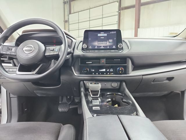 Used 2023 Nissan Rogue SV FWD image 27