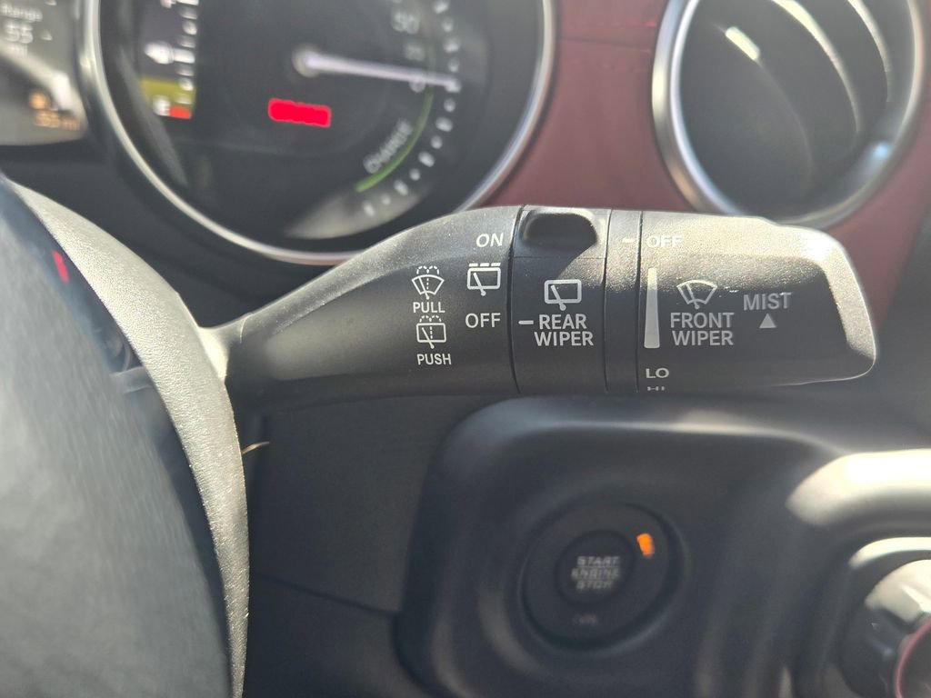 Used 2023 Jeep Wrangler Unlimited Rubicon 4xe AWD/4WD image 22