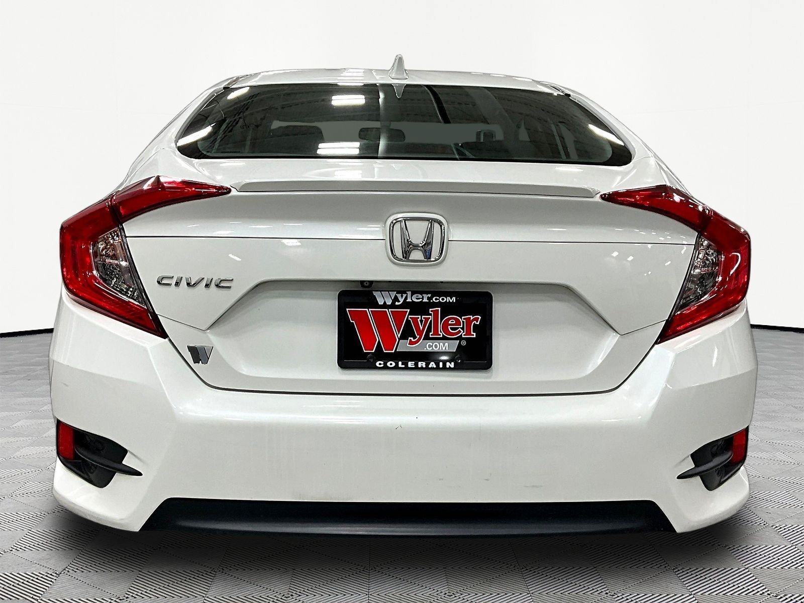 Used 2017 Honda Civic EX-T image 5