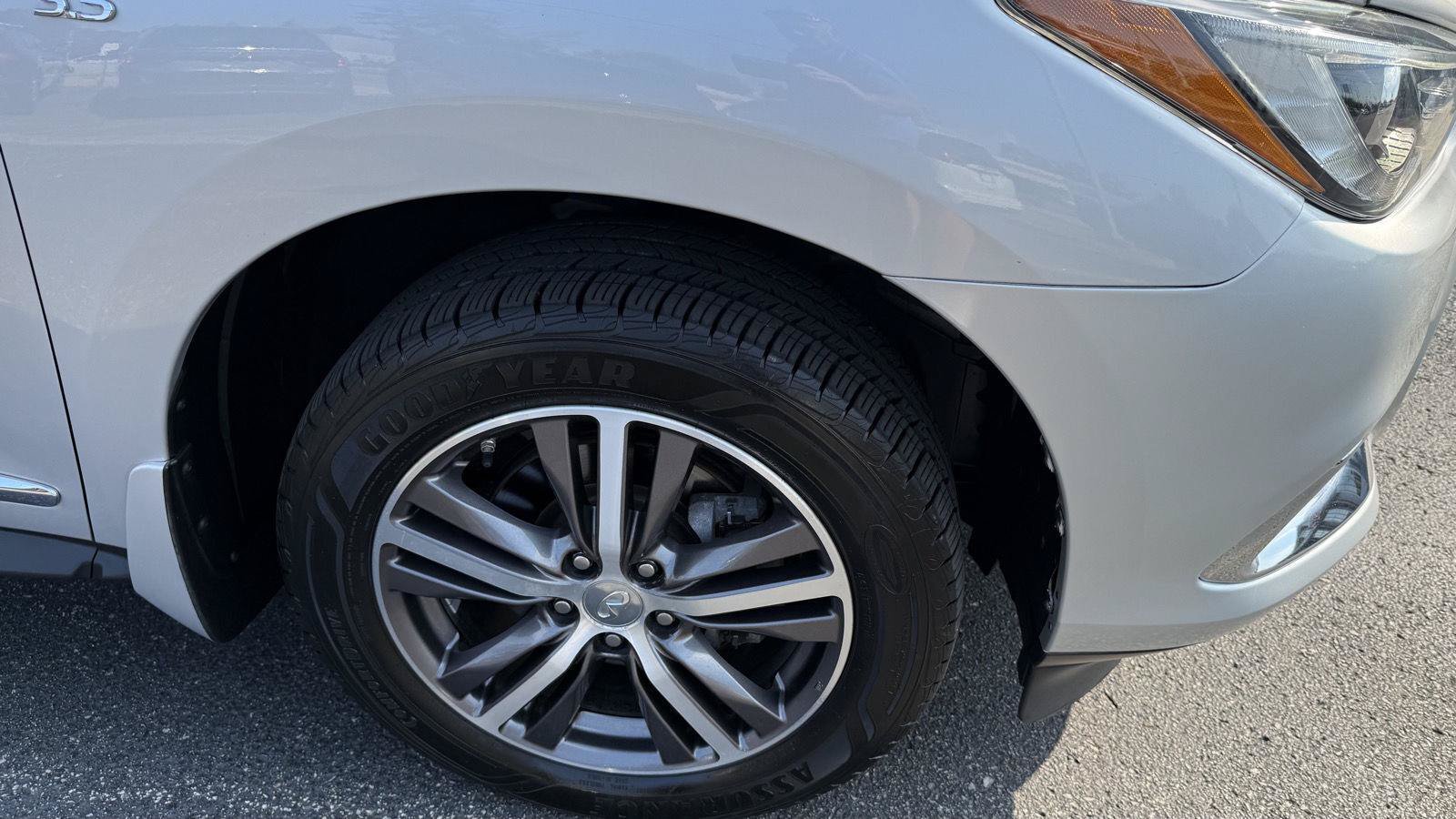 Used 2019 INFINITI QX60 Pure AWD/4WD image 14
