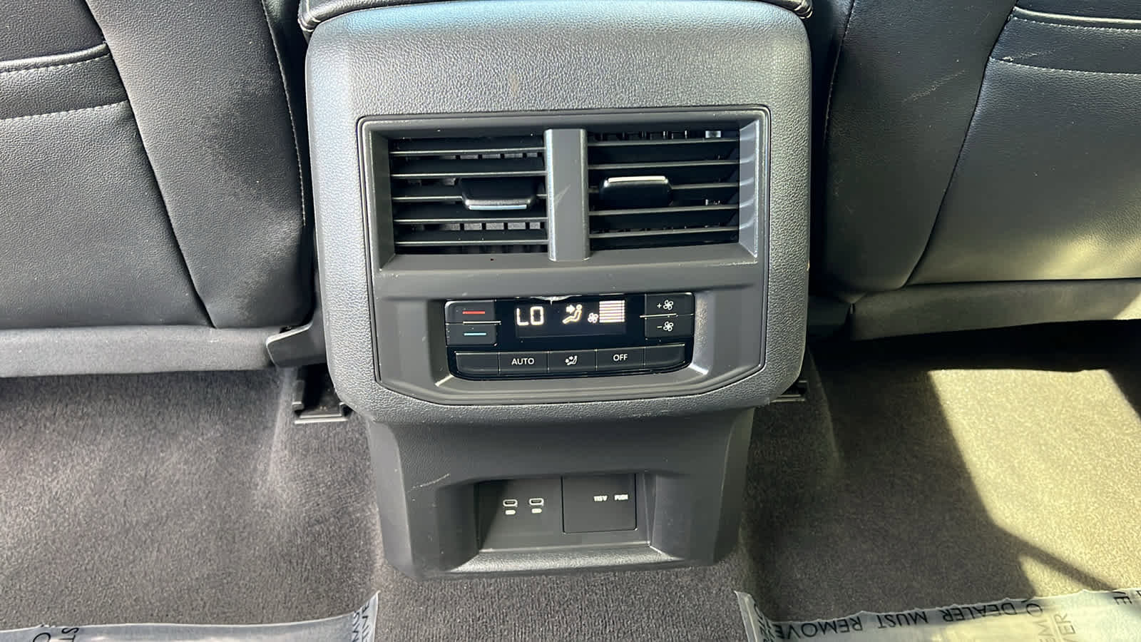 Certified 2021 Volkswagen Atlas SE image 25