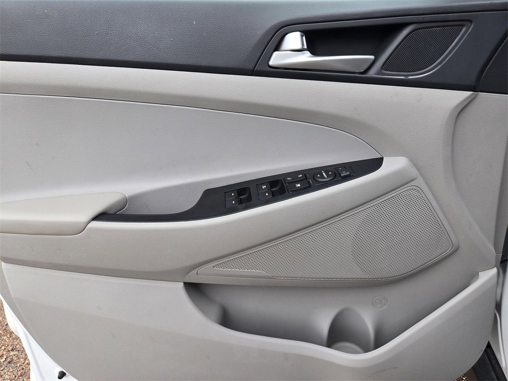 Used 2021 Hyundai Tucson SEL w/ Cargo Package image 10