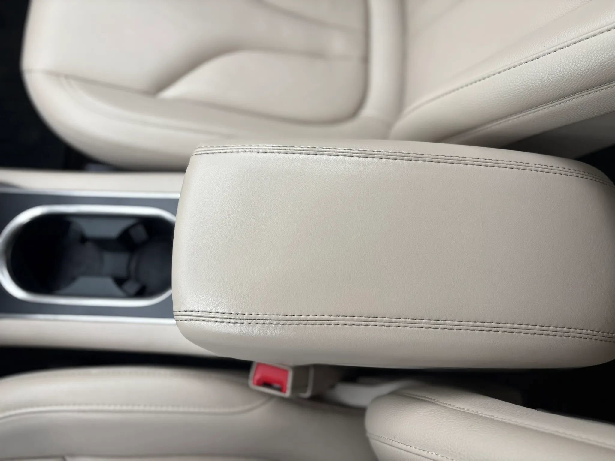 Used 2019 Lincoln MKC Premiere AWD/4WD image 32