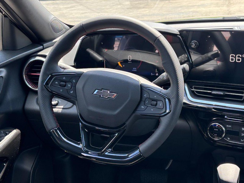 New 2026 Chevrolet Trax RS w/ Sunroof Package FWD image 7