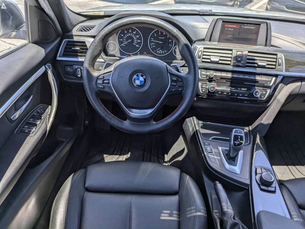 Used 2018 BMW 330i Sedan w/ Convenience Package RWD image 18