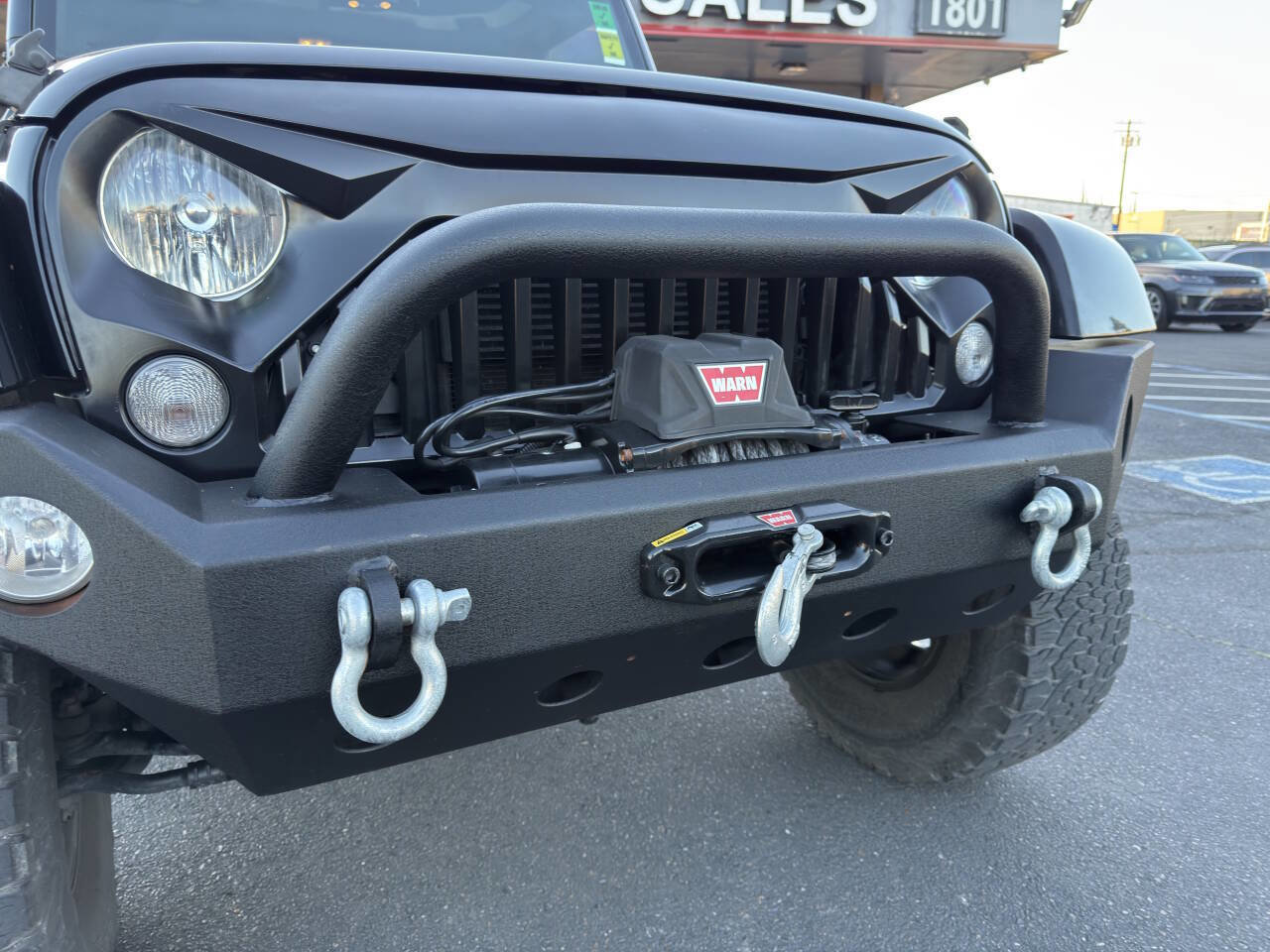 Used 2016 Jeep Wrangler Unlimited Sahara w/ Connectivity Group image 9