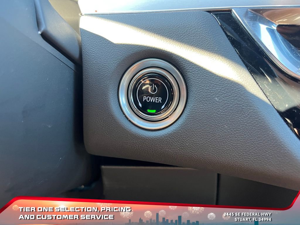 Used 2024 Cadillac Lyriq Luxury w/ LPO, Floor Liner Package image 28