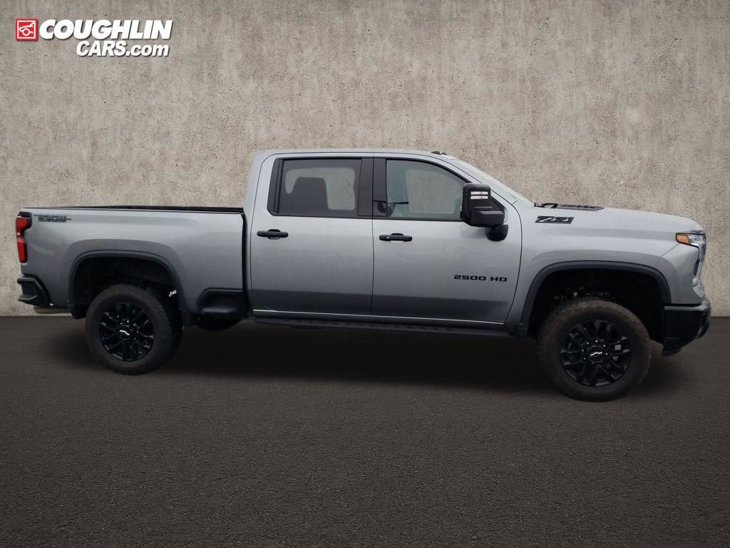 Used 2025 Chevrolet Silverado 2500 LTZ w/ LTZ Plus Package AWD/4WD image 7