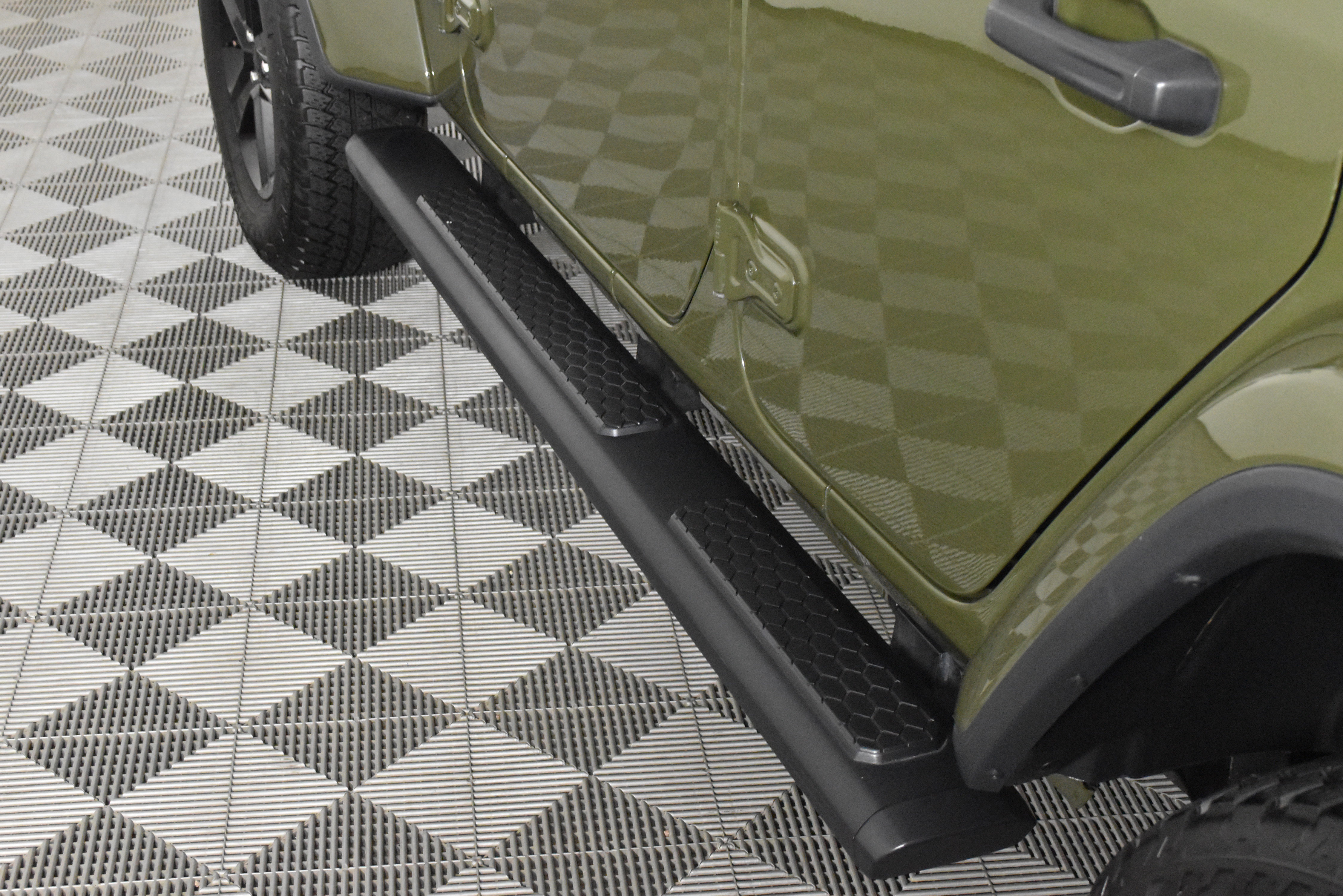 Used 2020 Jeep Wrangler Unlimited Sahara image 17