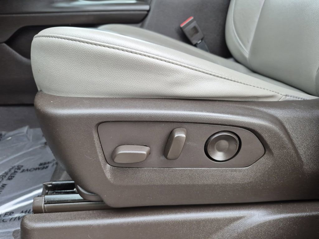 Used 2021 Chevrolet Tahoe Z71 image 12