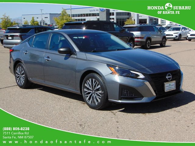 Used 2025 Nissan Altima 2.5 SV