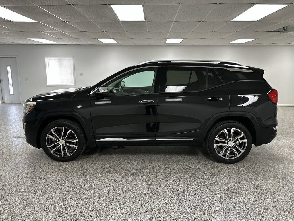 Used 2018 GMC Terrain Denali w/ Advanced Safety Package AWD/4WD image 5