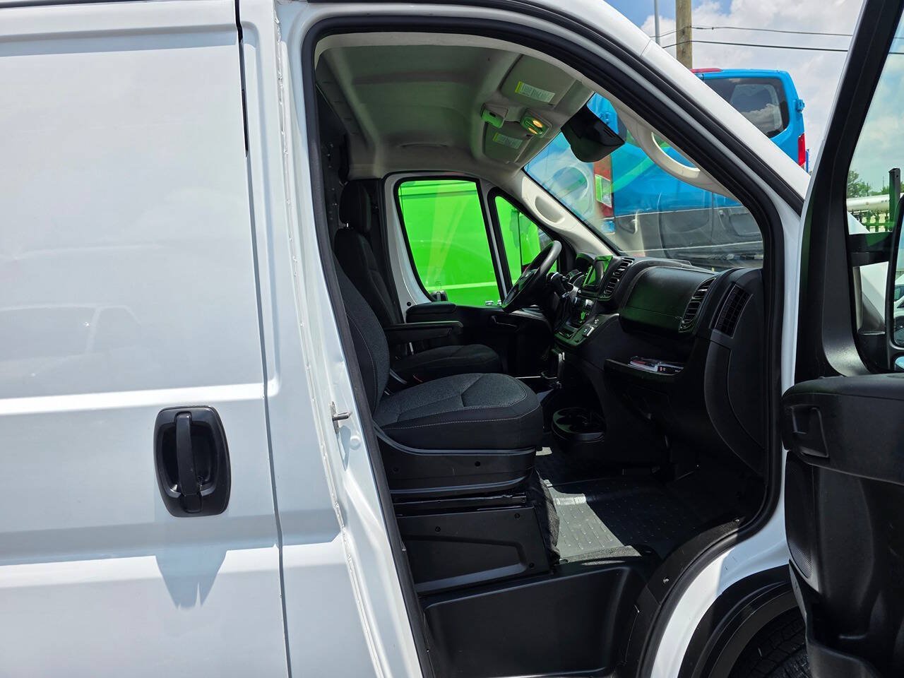Used 2023 RAM ProMaster 2500 FWD image 16