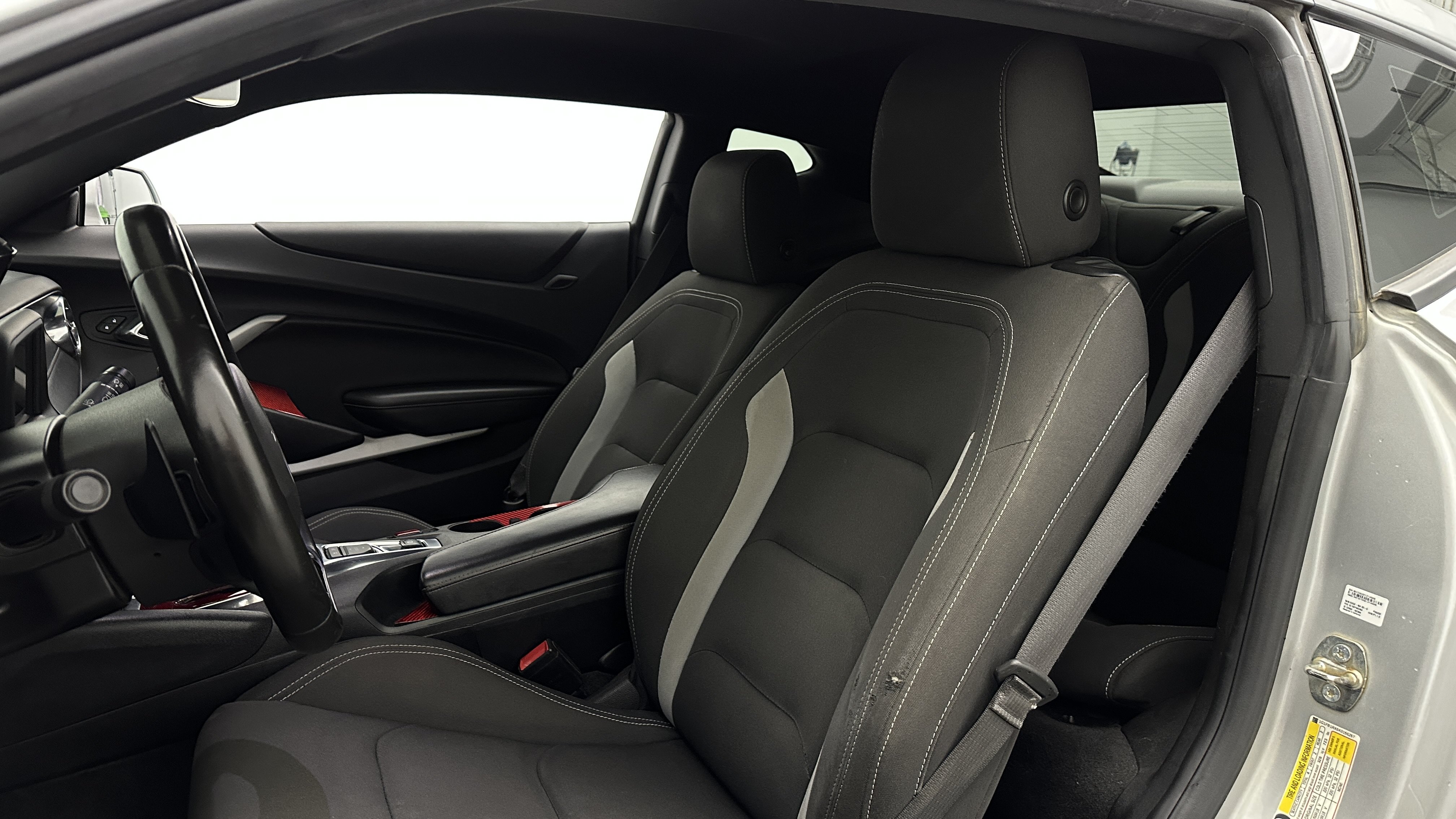 Used 2019 Chevrolet Camaro LS RWD image 16