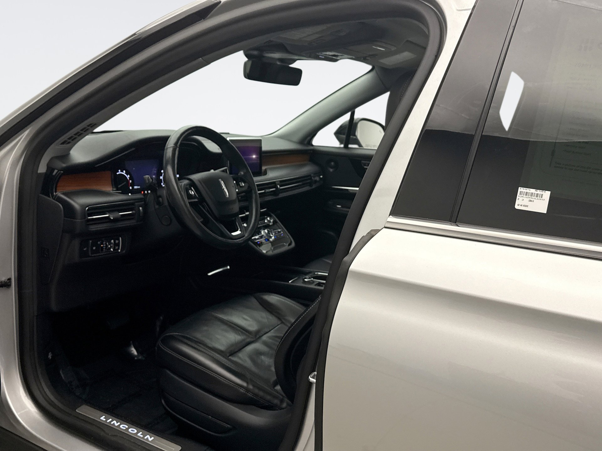 Used 2020 Lincoln Corsair Reserve w/ Equipment Group 201A image 10