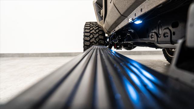 Used 2025 Jeep Gladiator Sport image 48