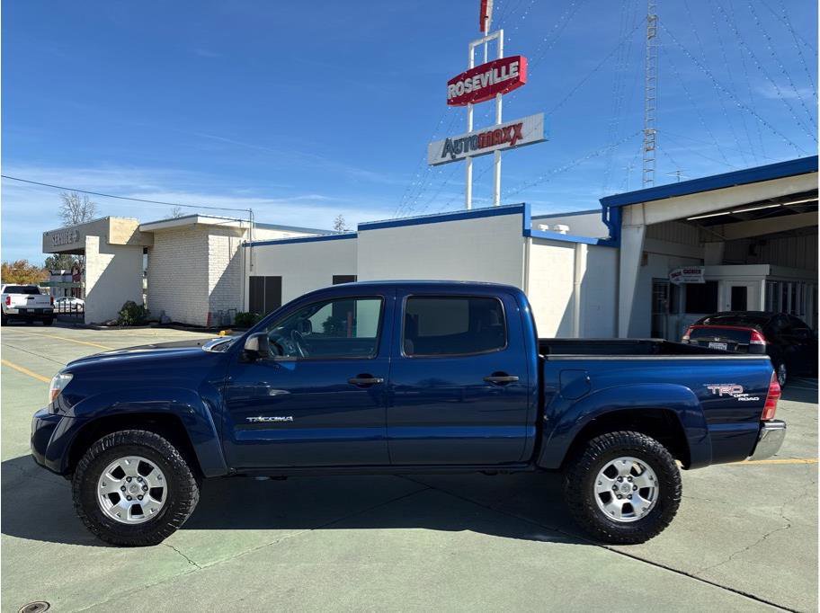 Used 2005 Toyota Tacoma w/ TRD Off-Road Package image 9