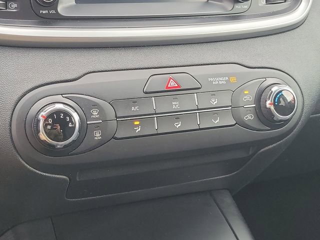 Used 2020 Kia Sorento LX image 24