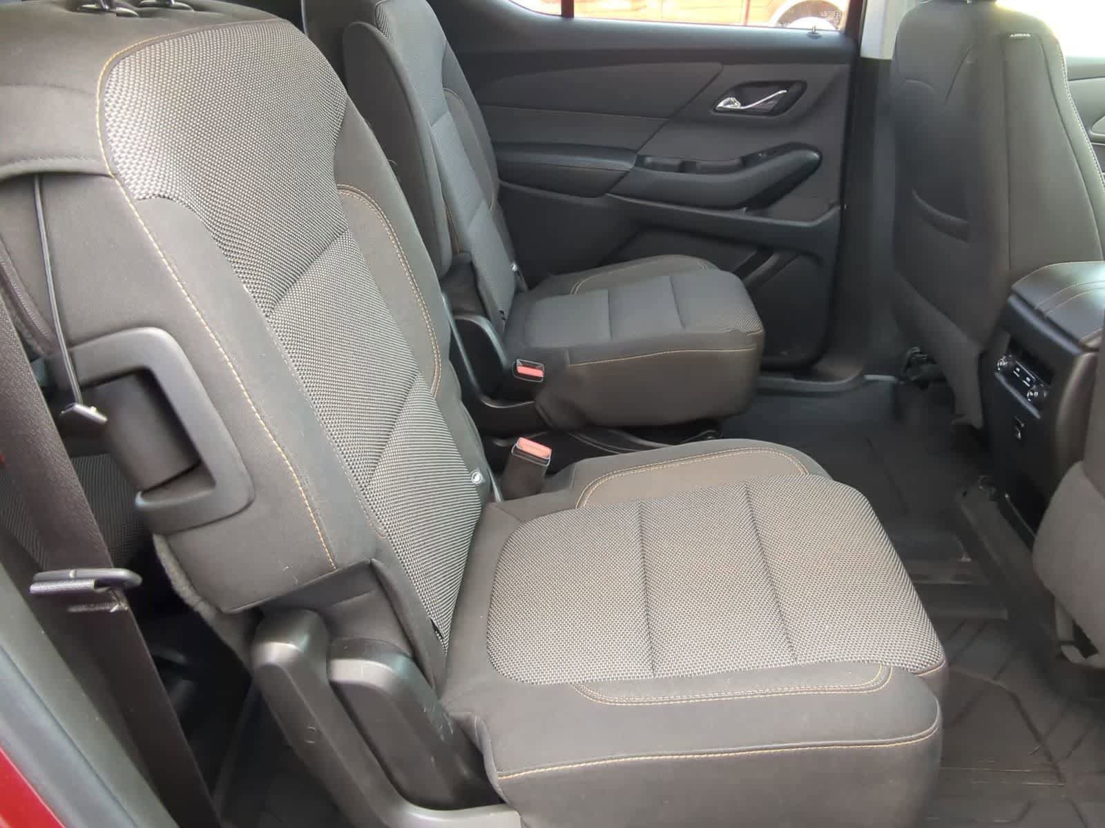 Used 2018 Chevrolet Traverse LT w/ LPO, Floor Liner Package AWD/4WD image 20