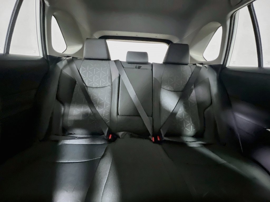 Used 2025 Toyota RAV4 XLE FWD image 29