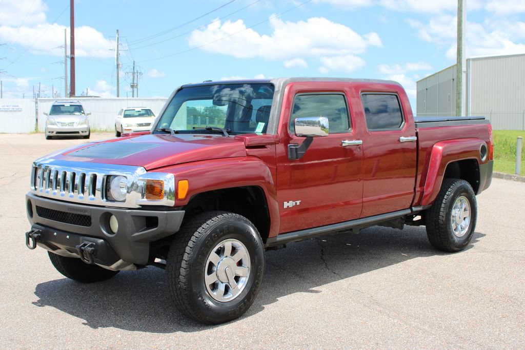 Used 2010 HUMMER H3T w/ Appearance Package AWD/4WD image 2