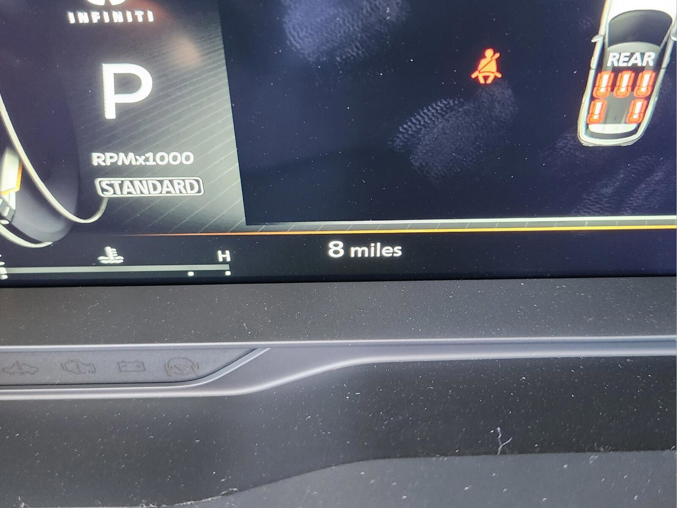 Certified 2025 INFINITI QX60 Luxe image 14