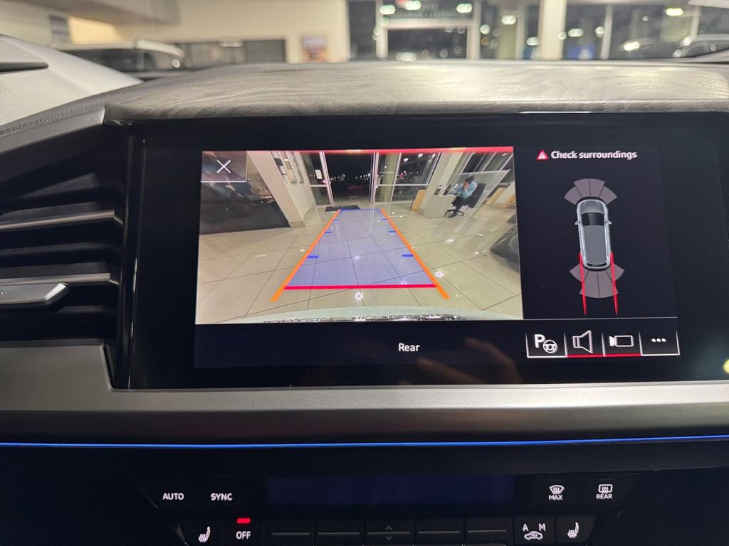 Used 2022 Audi Q4 e-tron Prestige image 20