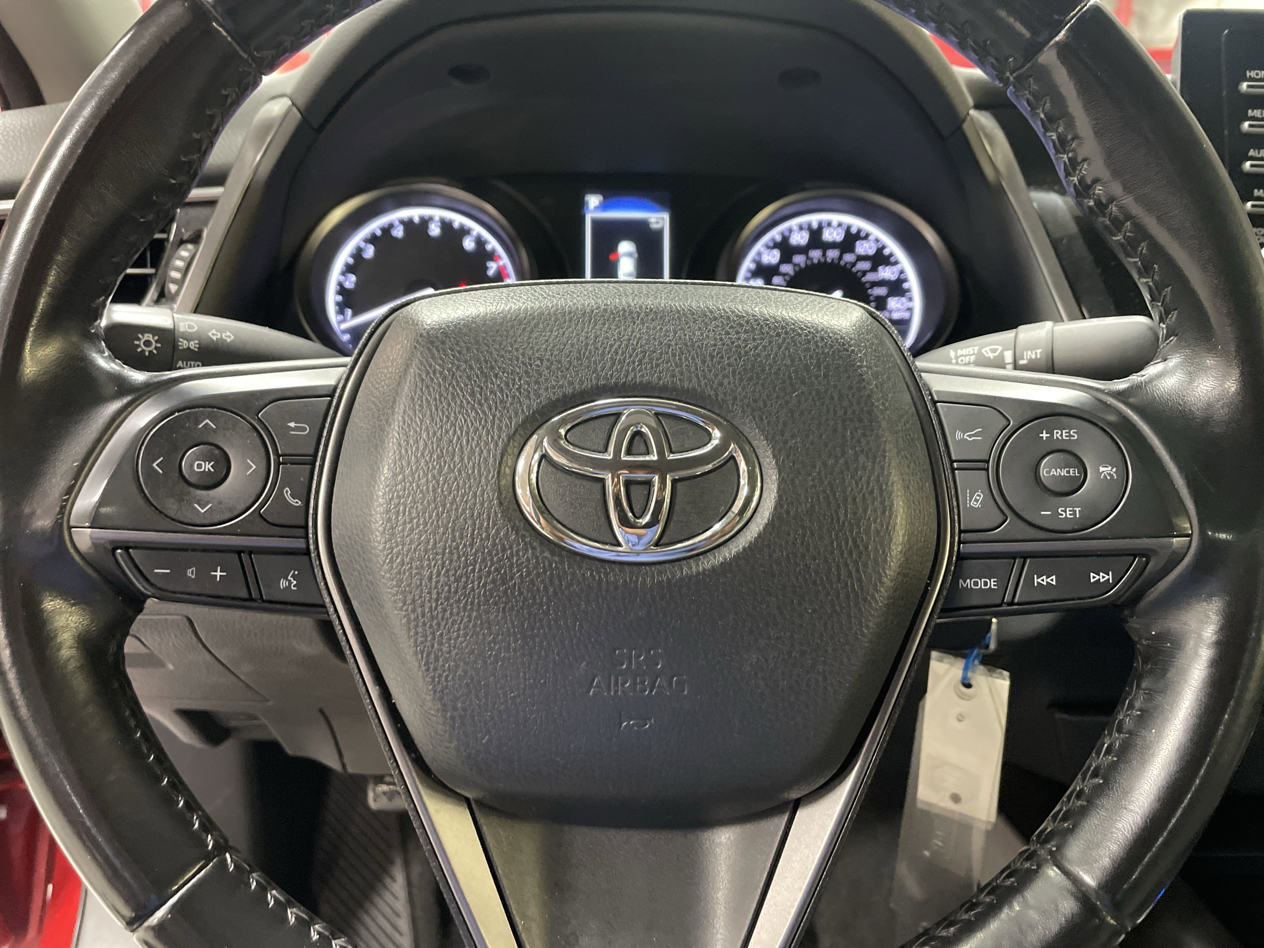 Used 2022 Toyota Camry SE FWD image 18