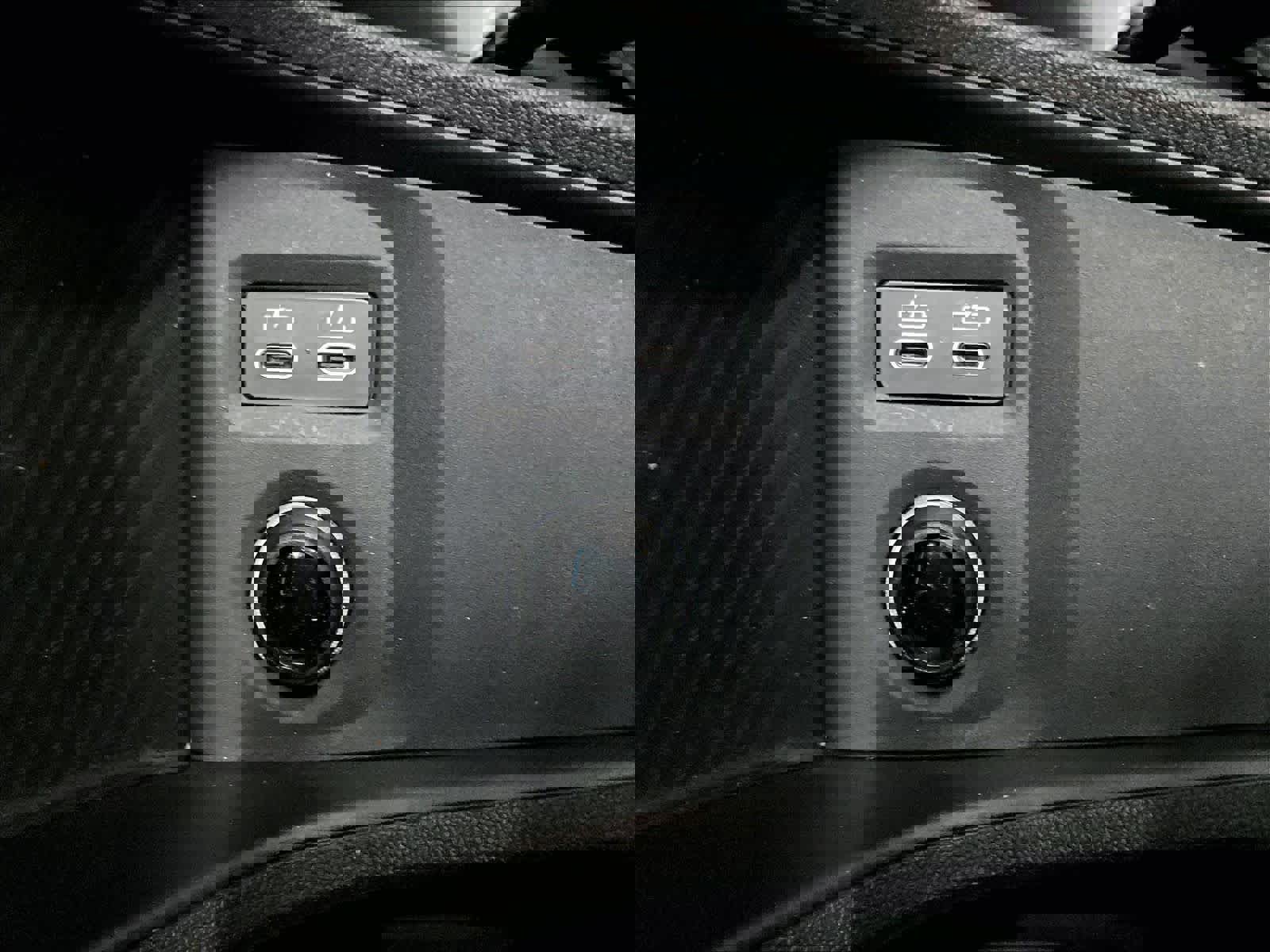 Used 2025 MINI Cooper 2-Door Hardtop image 35