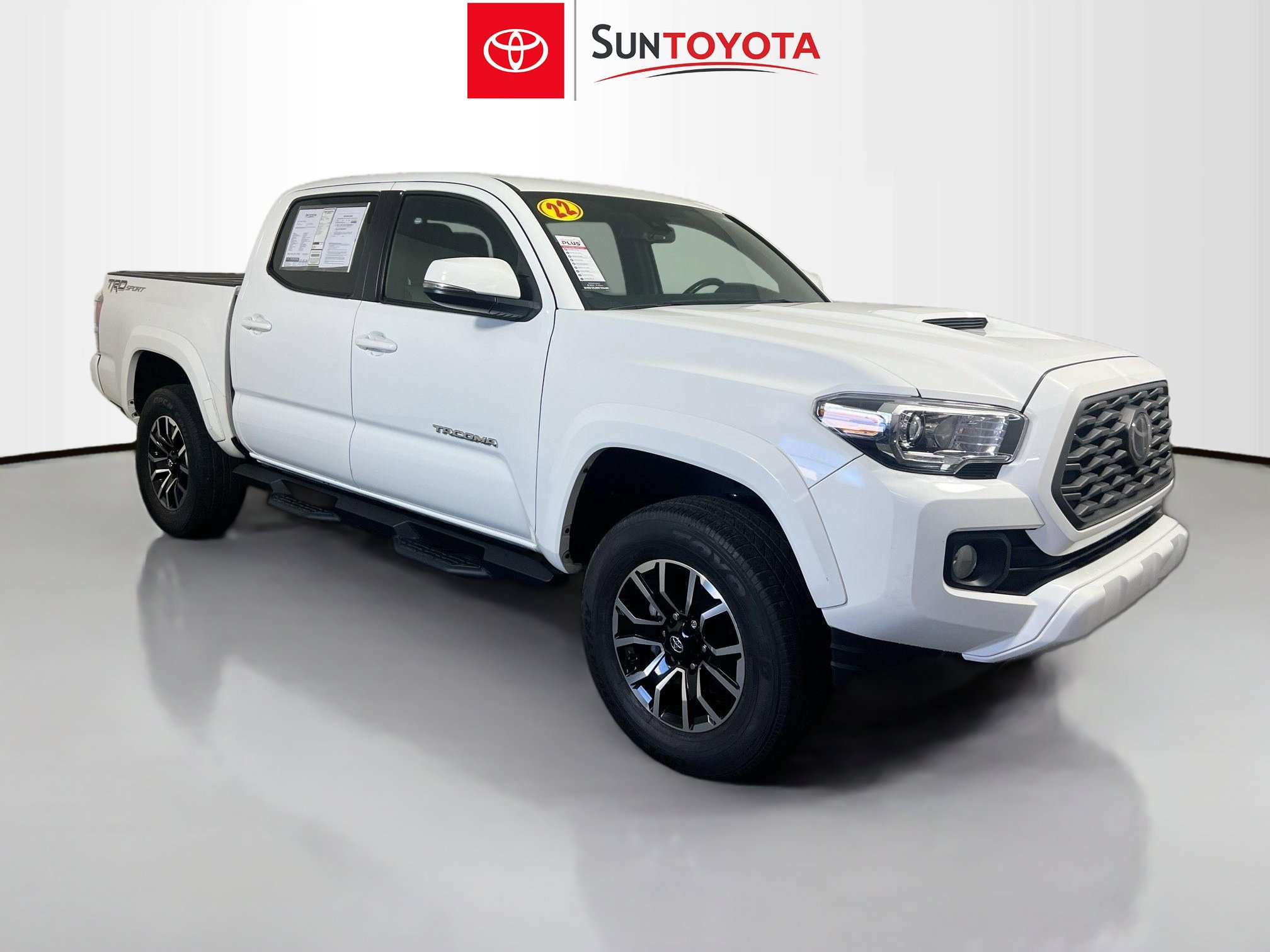Used 2022 Toyota Tacoma TRD Sport w/ Technology Package image 1
