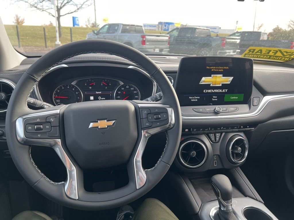 New 2025 Chevrolet Blazer LT w/ Sound & Technology Package image 23