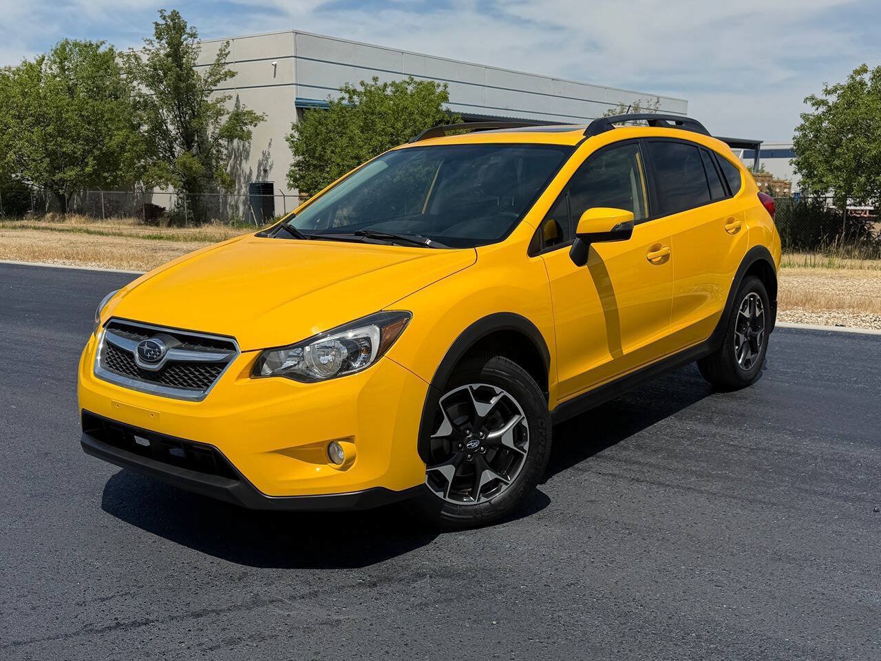 Used 2015 Subaru Crosstrek 2.0i Premium w/ Special Edition Package AWD/4WD image 2