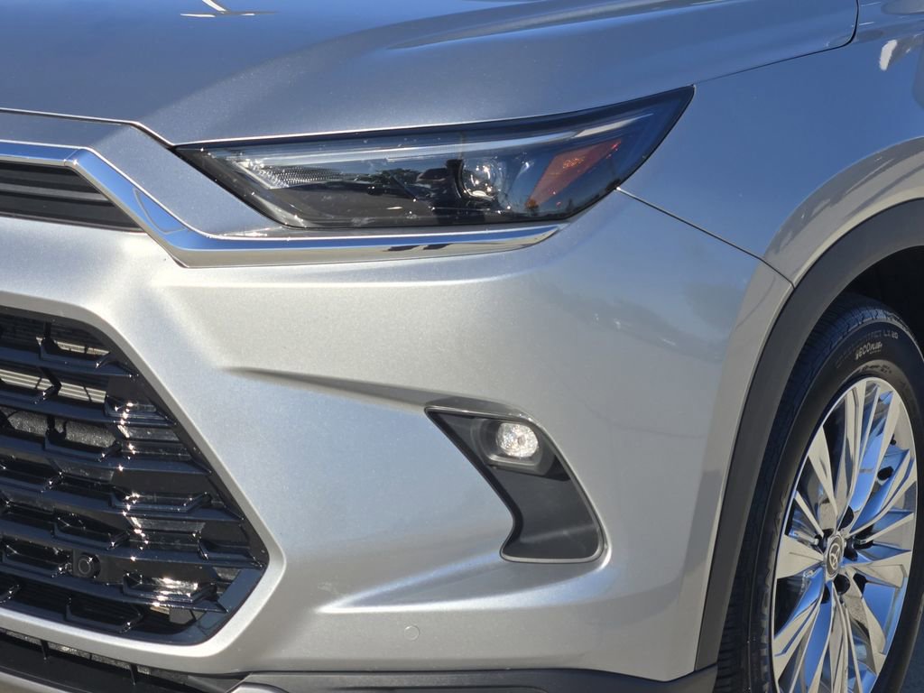 Used 2024 Toyota Grand Highlander Platinum image 10