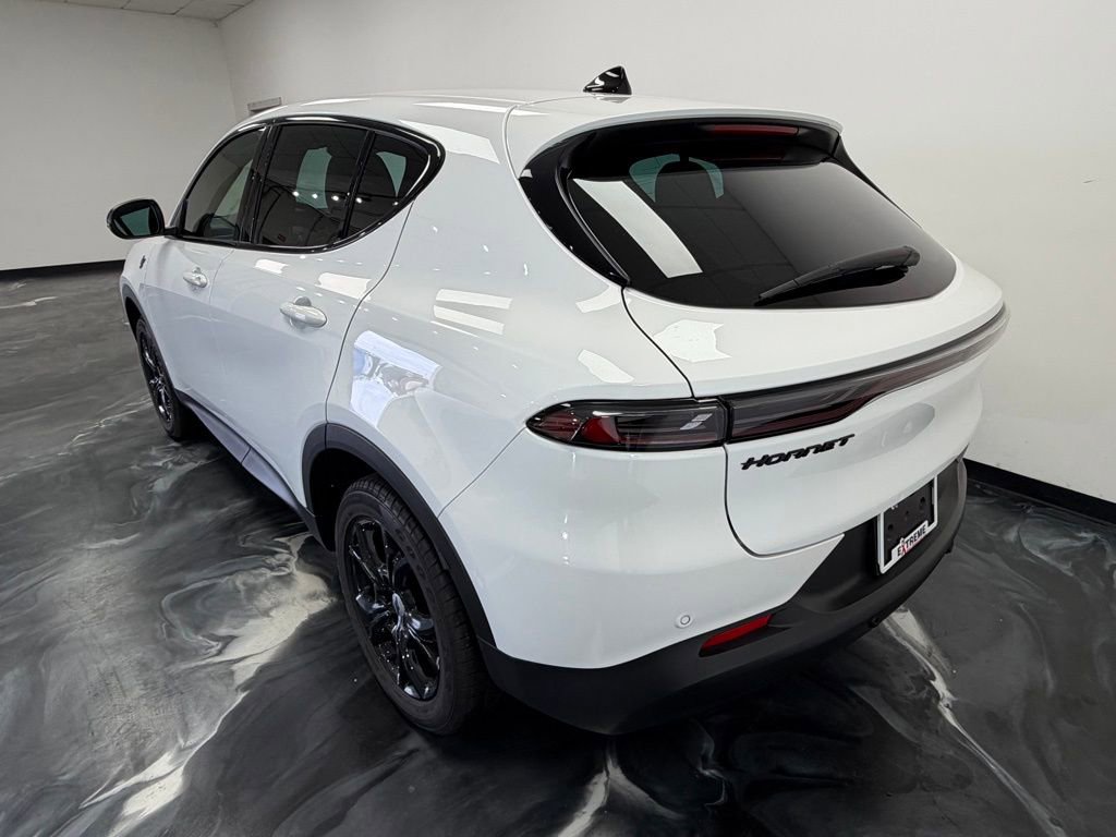 Used 2024 Dodge Hornet GT w/ GT Blacktop Package image 17