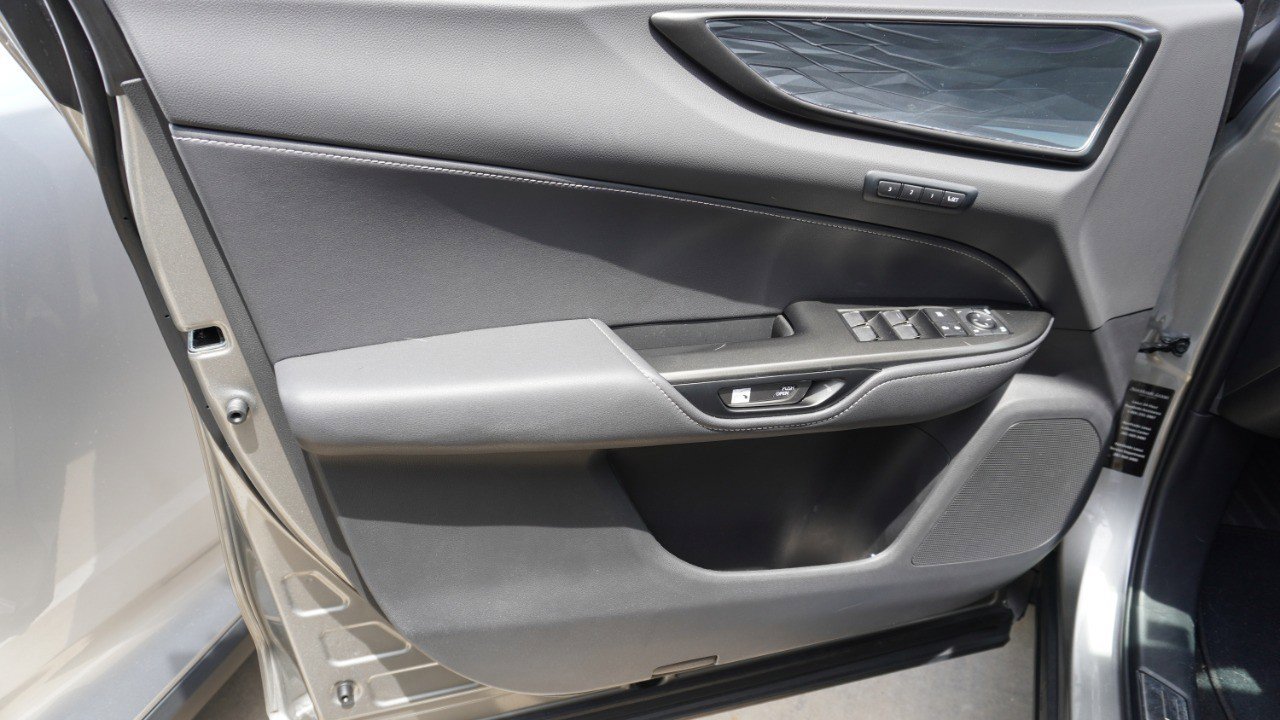 Used 2024 Lexus NX 350 AWD image 14