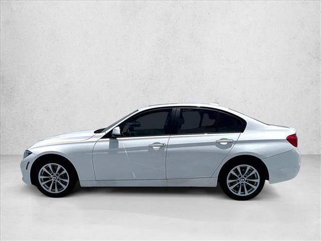 Used 2016 BMW 320i Sedan RWD image 6