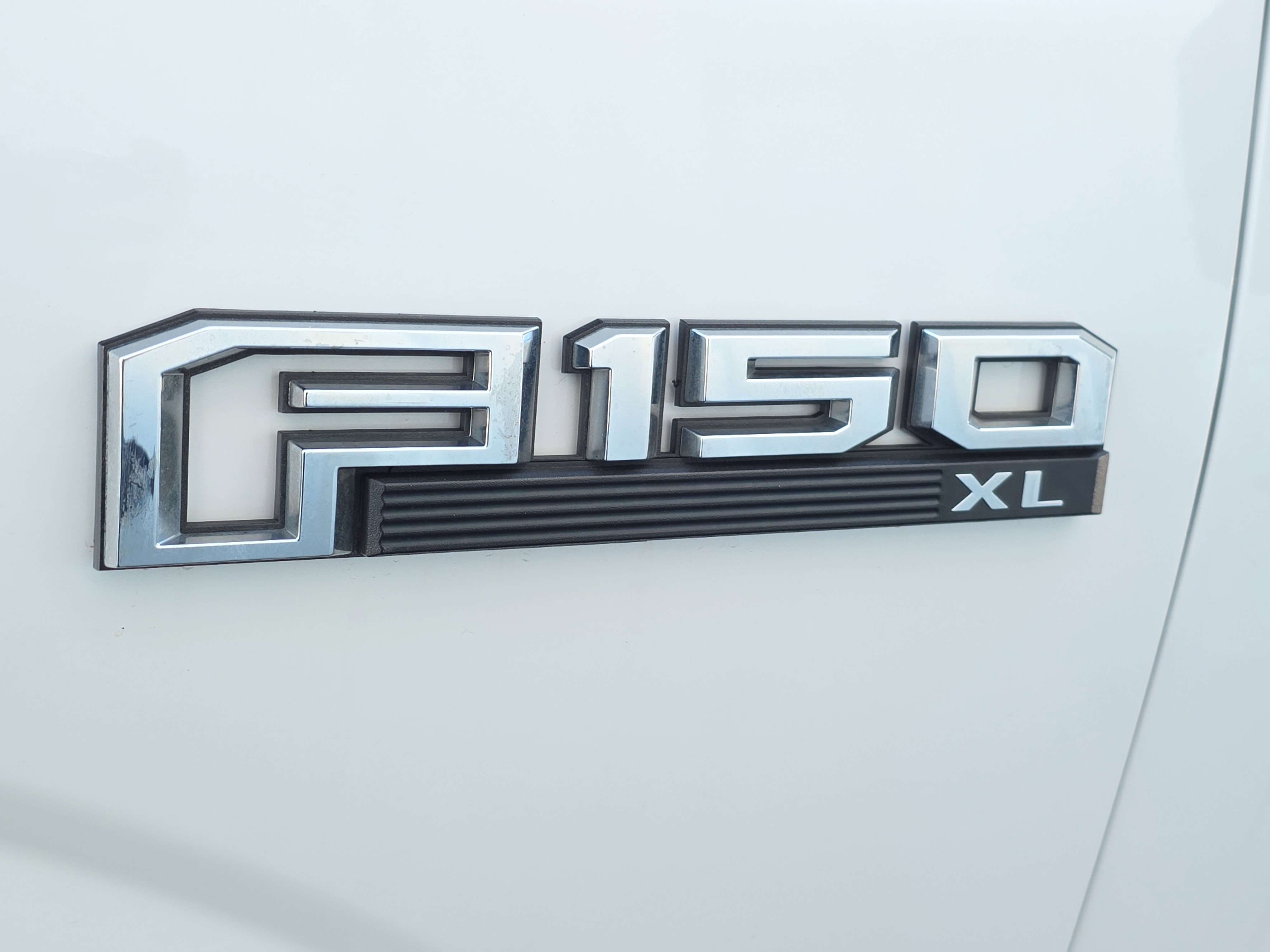 Used 2015 Ford F150 XL w/ Max Trailer Tow Package image 6